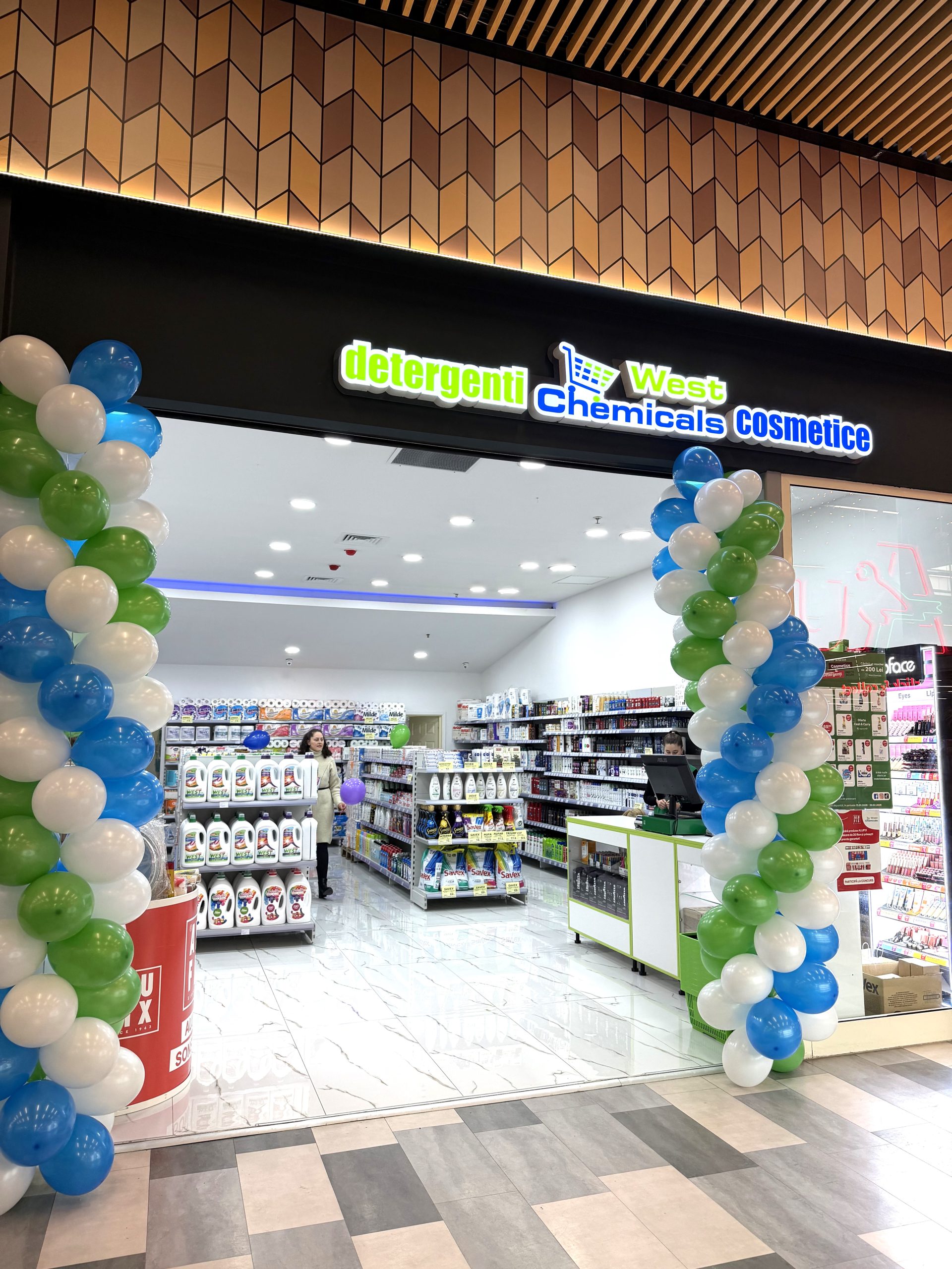 lc-waikiki duna plaza